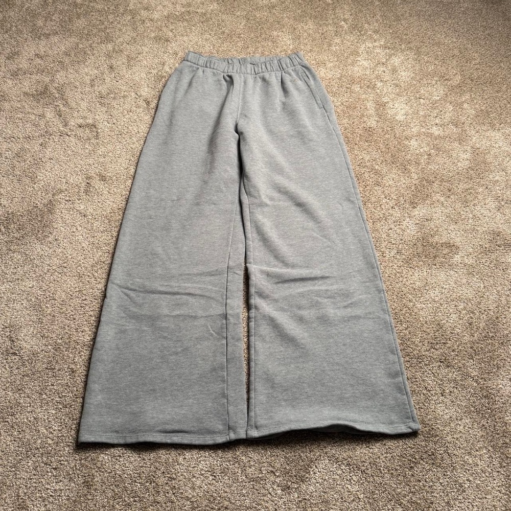 PALE BLUE HOLLISTER "ULTRA HIGH-RISE" WIDE LEG SWEATPANTS